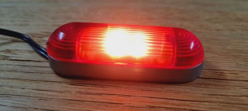 LED rosso con massima visibilità.